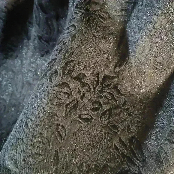 Vera Wang Princess Born to Rule Black dress with surface texture design - Picture 6 of 8